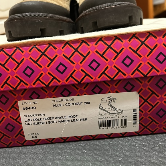 Tory Burch Lug Sole Hiker Ankle boots - Picture 2 of 6